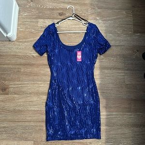 2bebe small sequence dress